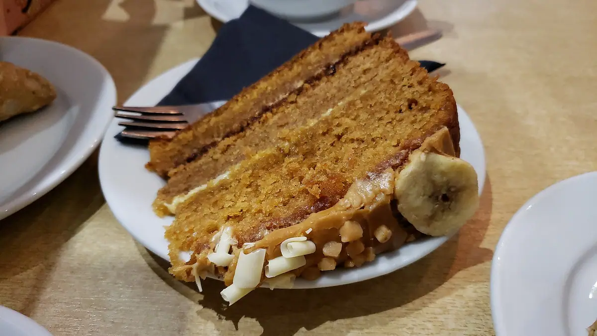 Newells Cake Shop – cake shop in Porthmadog town centre